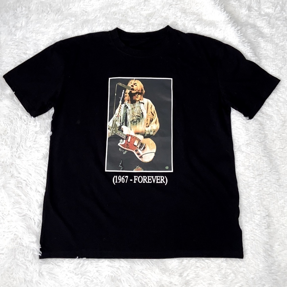 Kurt Cobain Askyurself Los Angeles Graphic Print Tee size M NWOT UNI​​​​
